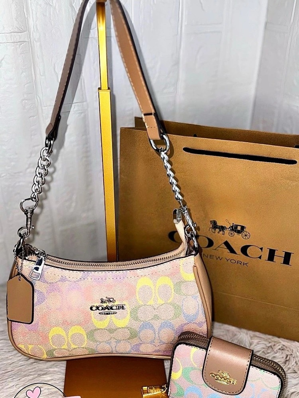 Coach Swinger 20 Shoulder Bag Brown & Pink